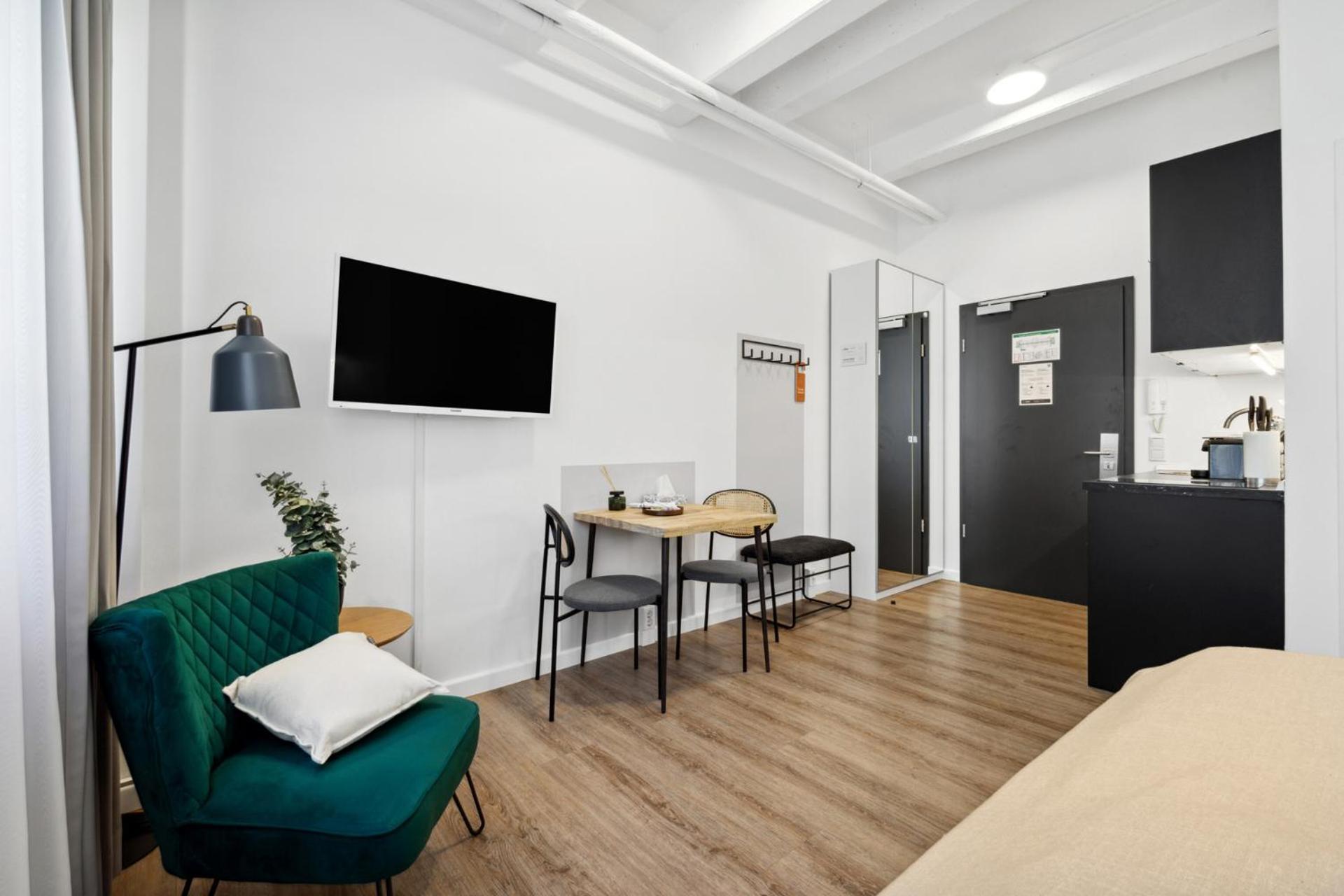 Limehome Munich Fritz-Erler Str Exterior photo