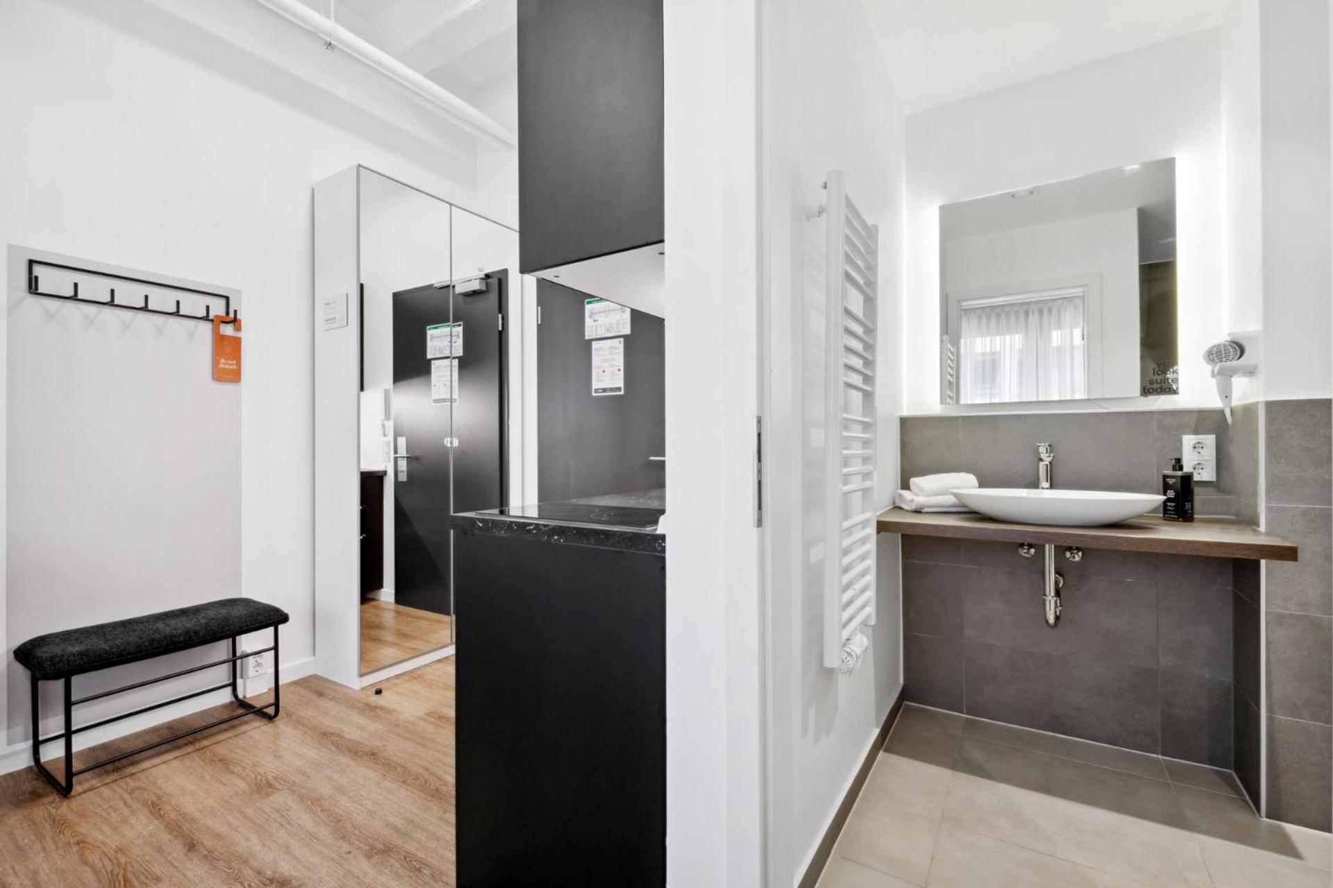Limehome Munich Fritz-Erler Str Room photo